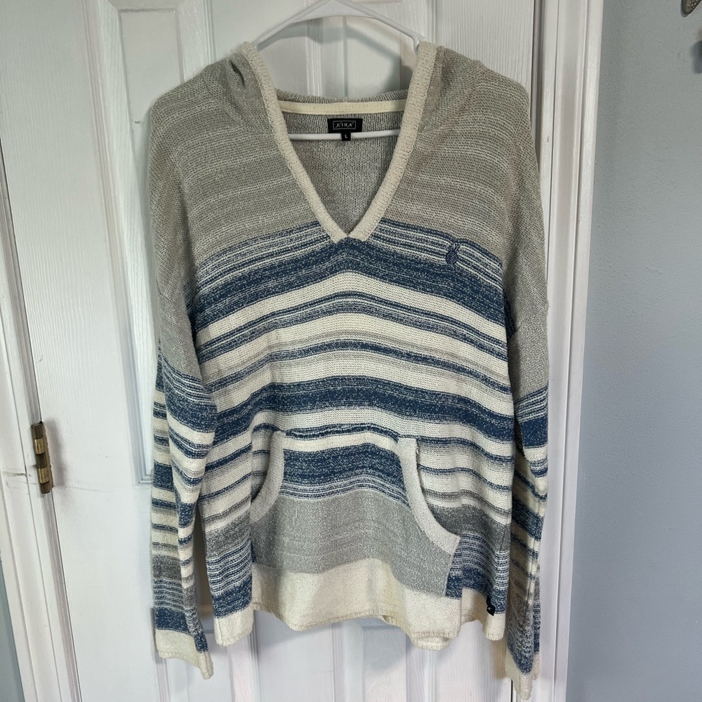 Lira Baja Pina Light Gray & Cream Knit Hooded Pullover